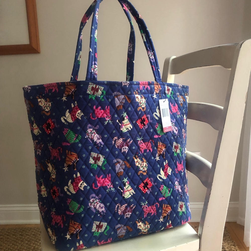 New w Tag: Vera Bradley Essential Grand Tote. Catnip Christmas. Cotton.
